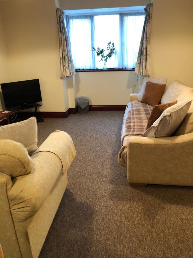 Quayside Close Holiday Apartments Пул Экстерьер фото