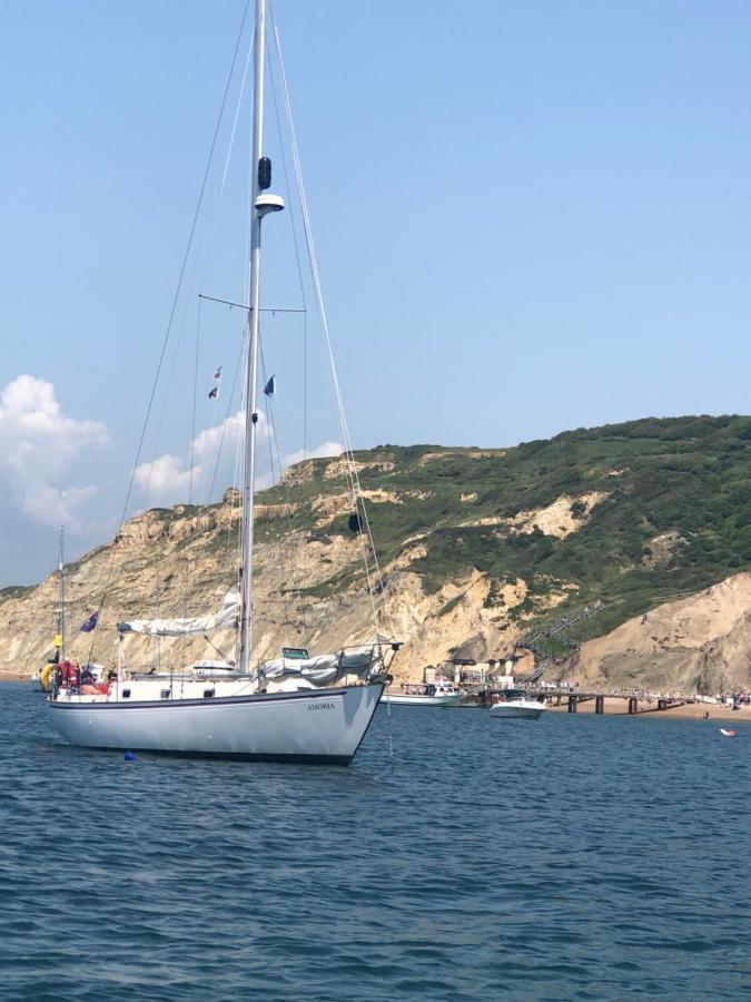 Quayside Close Holiday Apartments Пул Экстерьер фото