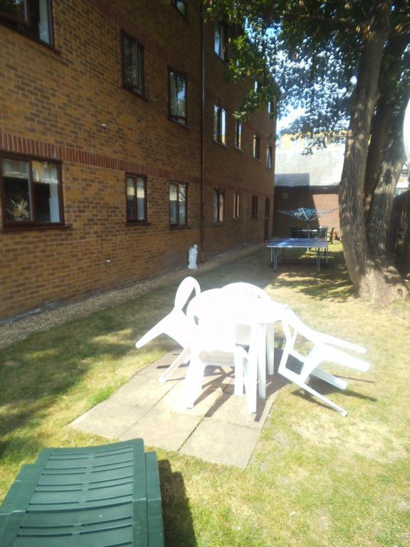 Quayside Close Holiday Apartments Пул Номер фото